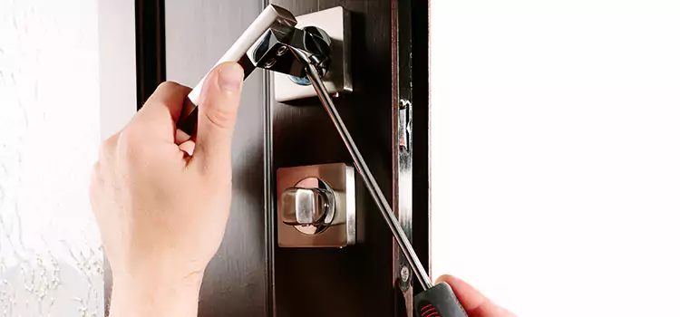 Door Lock Replacement Service Estero