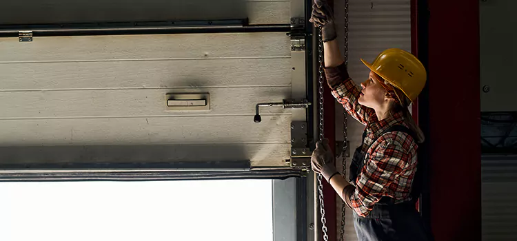 Addressing Common Garage Door Stoppage Issues in Estero, FL