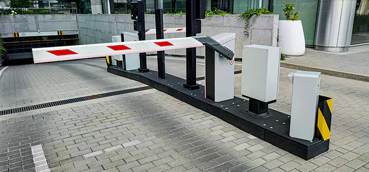 Custom Gate Design & Integration Estero